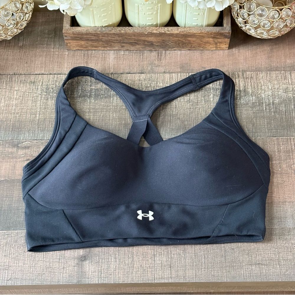 Under Armour Heat Fear Fitted Sports Bra